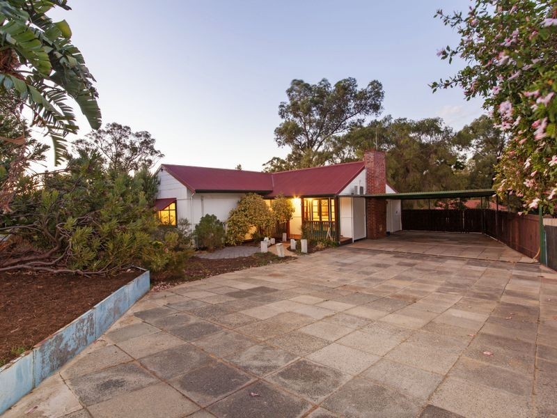 20 Grover Way, Medina WA 6167