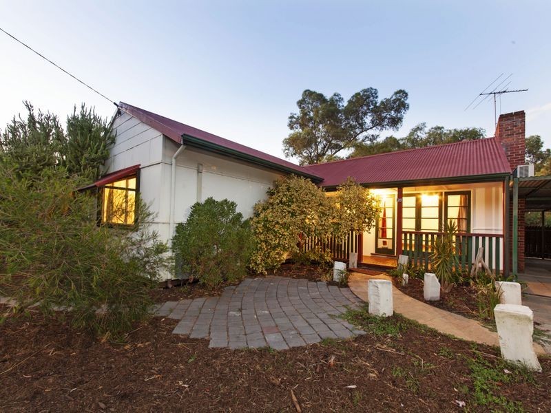 20 Grover Way, Medina WA 6167