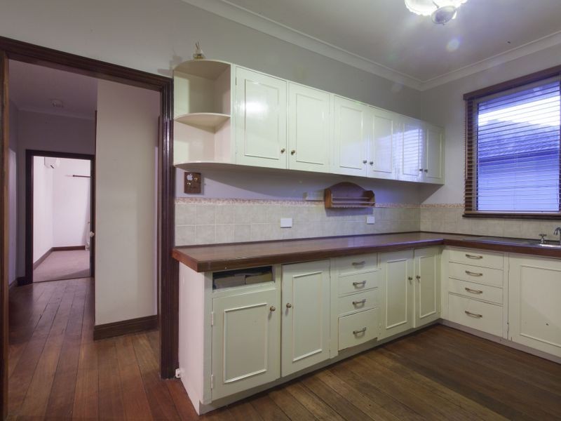 20 Grover Way, Medina WA 6167