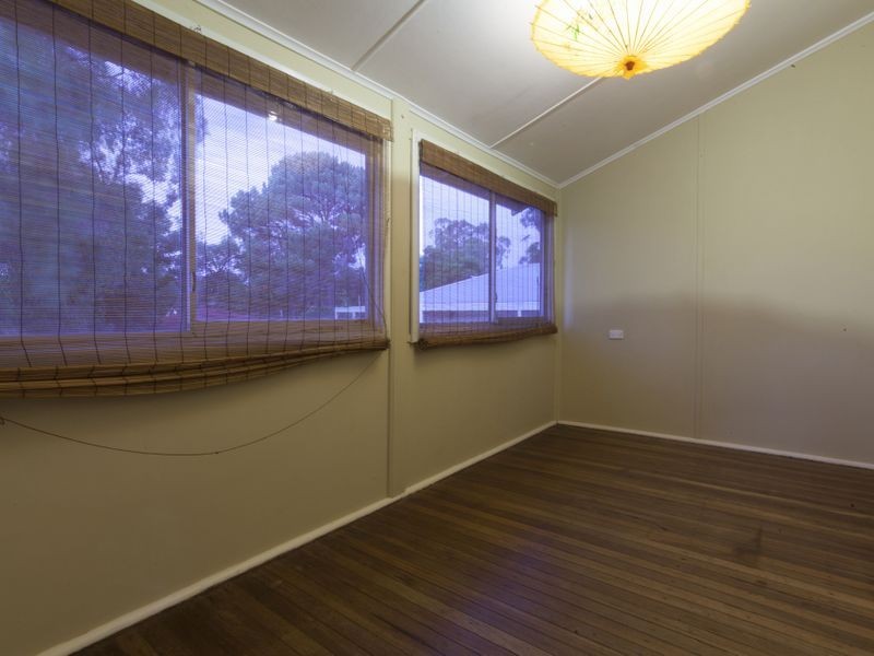 20 Grover Way, Medina WA 6167