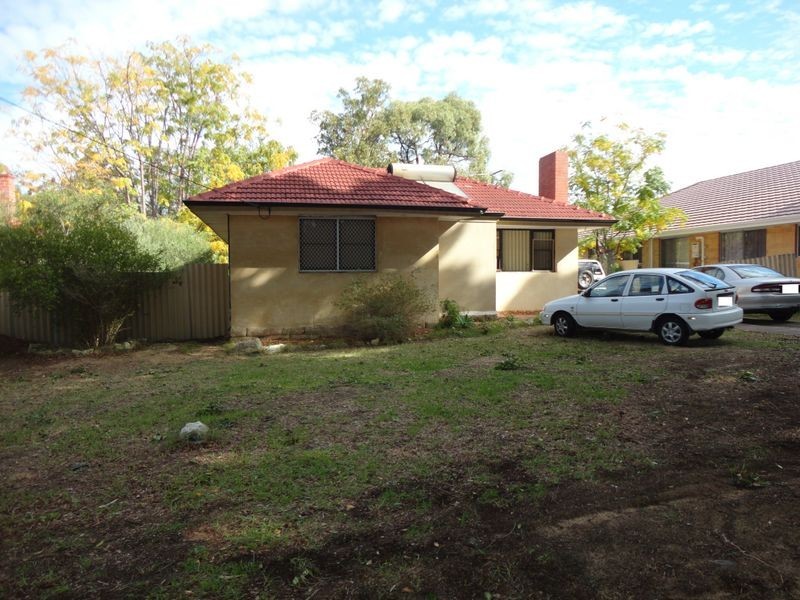 20 Medina Avenue, Medina WA 6167