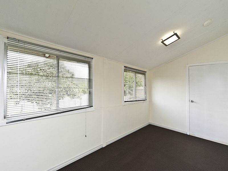 30 Munday Way, Medina WA 6167