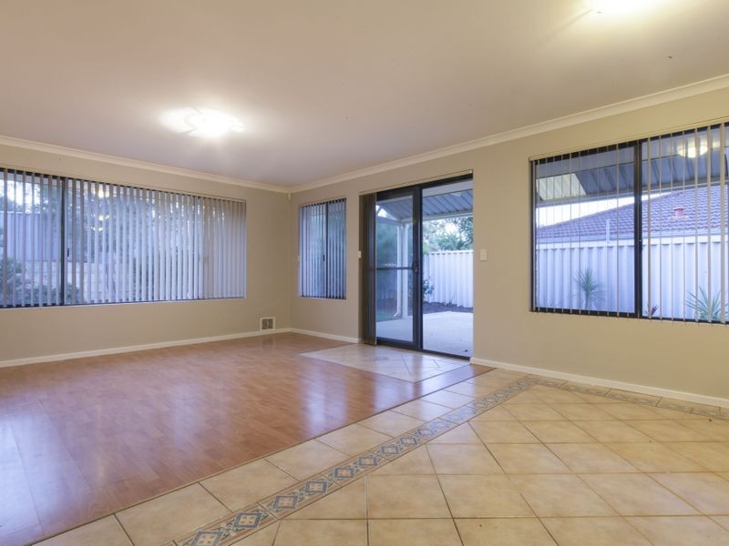 6 Cawdor Lane, Orelia WA 6167