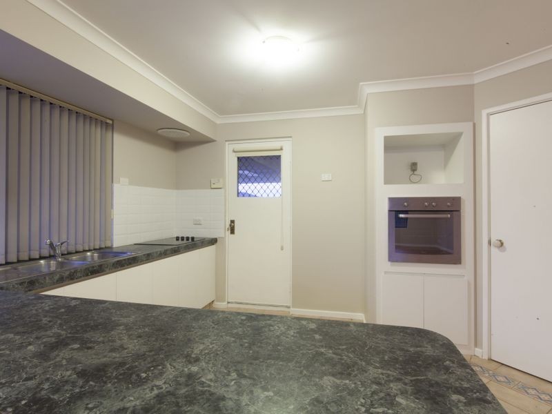 6 Cawdor Lane, Orelia WA 6167