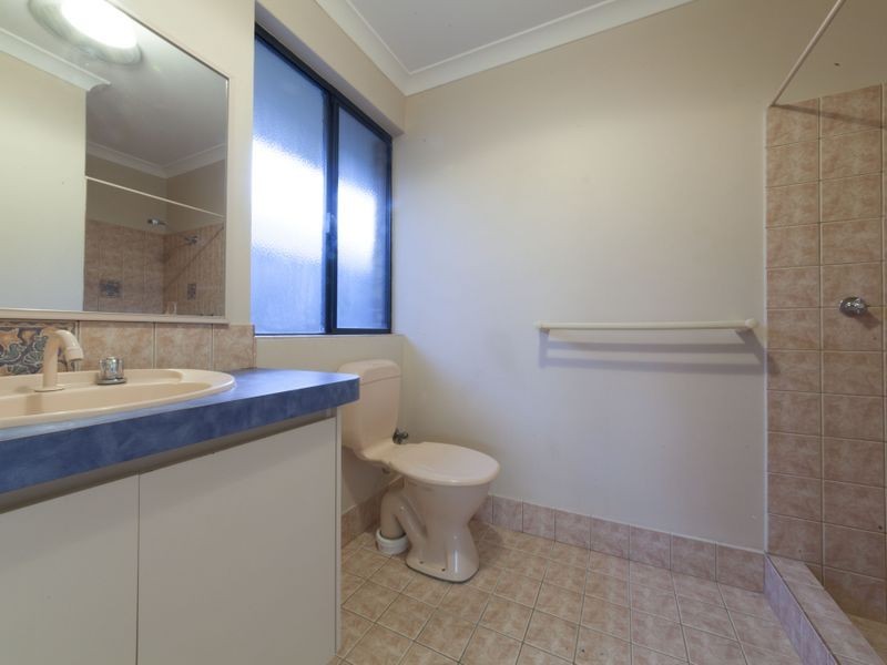 6 Cawdor Lane, Orelia WA 6167