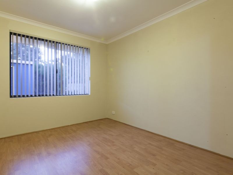 6 Cawdor Lane, Orelia WA 6167