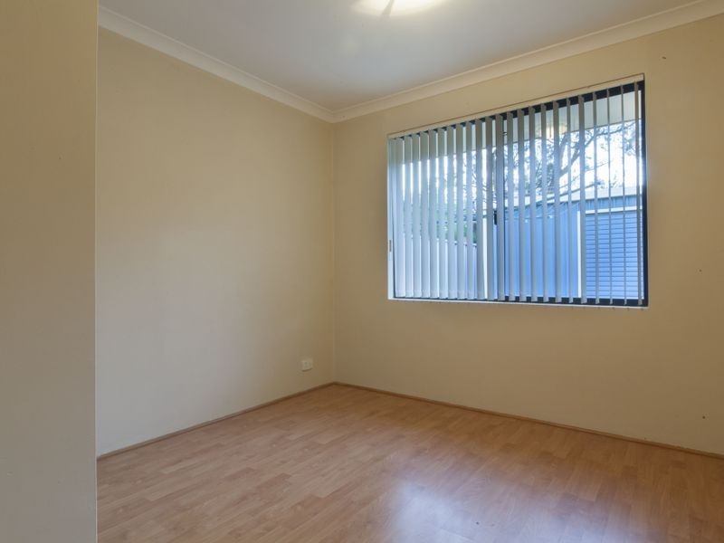 6 Cawdor Lane, Orelia WA 6167