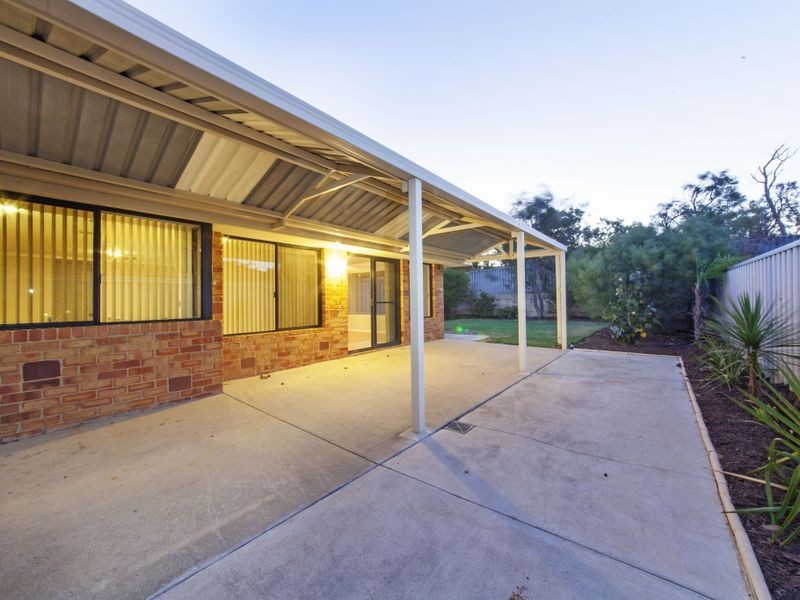 6 Cawdor Lane, Orelia WA 6167