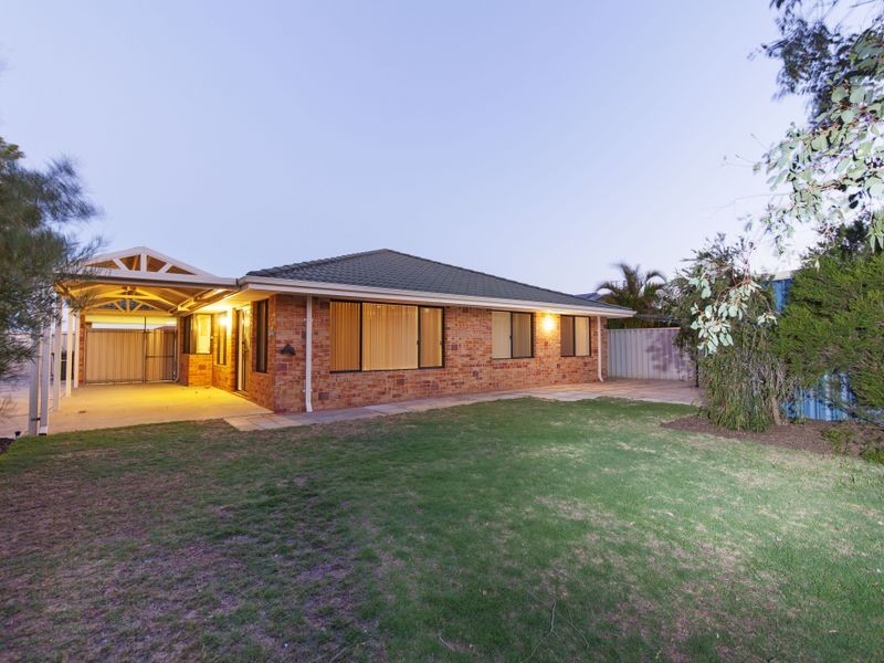 6 Cawdor Lane, Orelia WA 6167