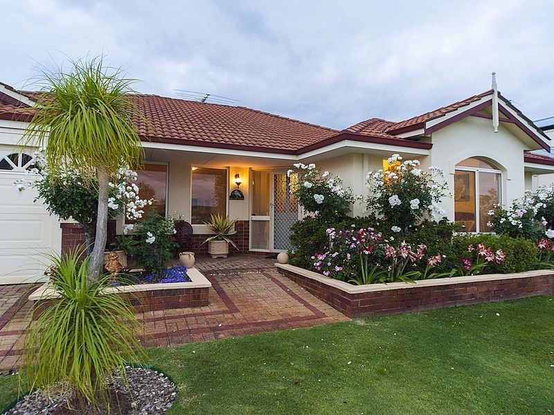 4 Chipperton Road, Bertram WA 6167
