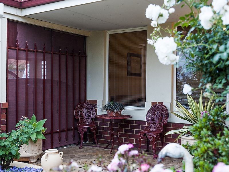 4 Chipperton Road, Bertram WA 6167