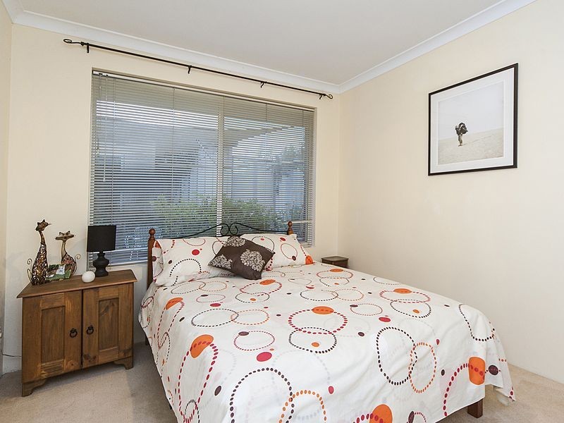 4 Chipperton Road, Bertram WA 6167
