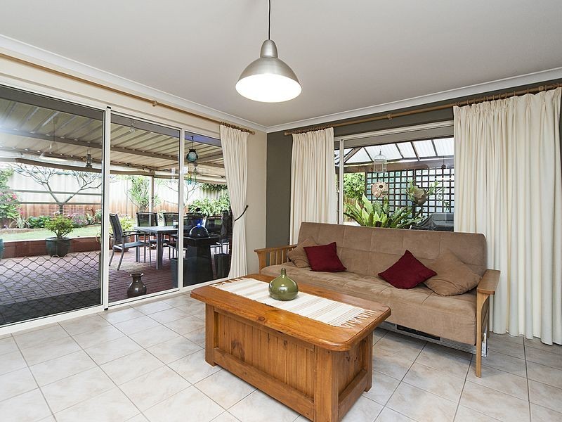 4 Chipperton Road, Bertram WA 6167