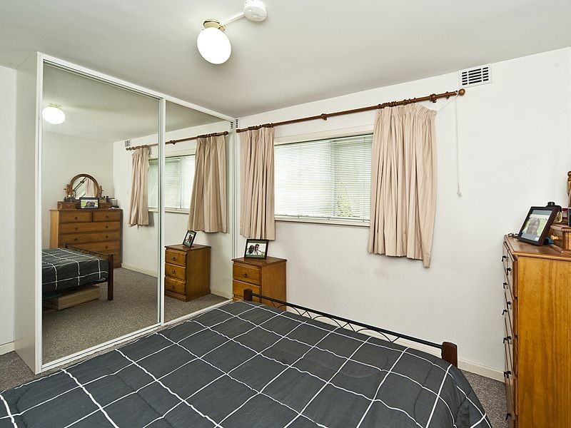 1/21 Clint Way, Calista WA 6167