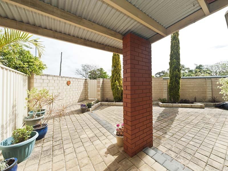 1/21 Clint Way, Calista WA 6167