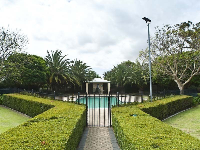 1/21 Clint Way, Calista WA 6167