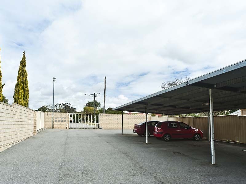 1/21 Clint Way, Calista WA 6167