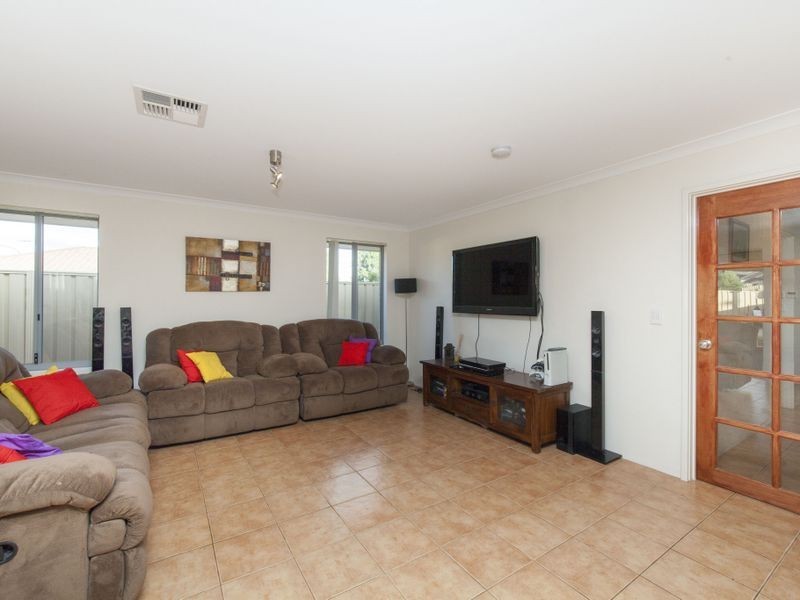 30 Cheltenham Loop, Bertram WA 6167