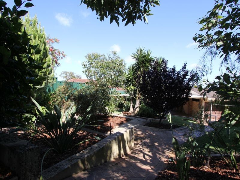 31 Tristram Gardens, Parmelia WA 6167