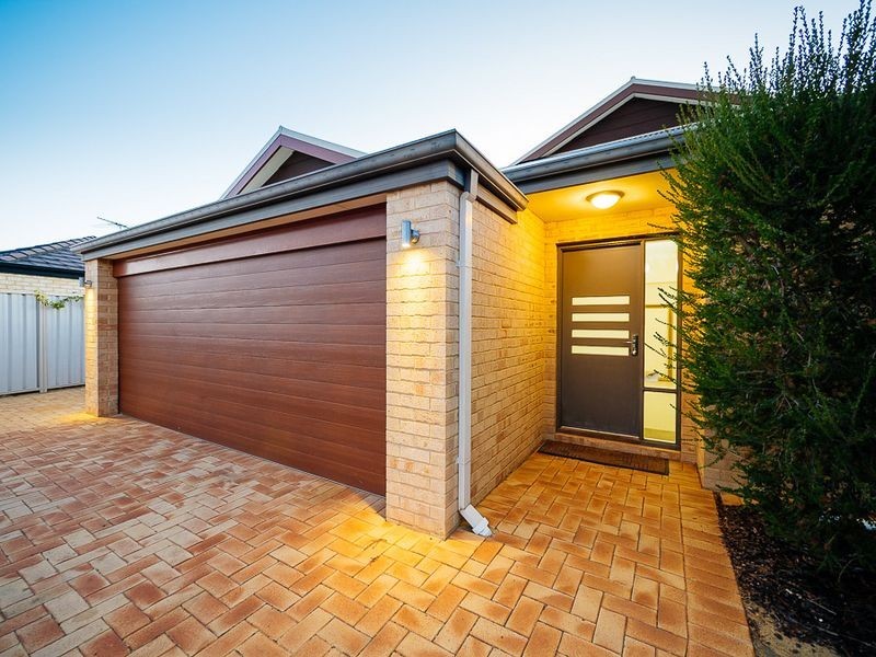 8 Sanctuary Drive, Bertram WA 6167