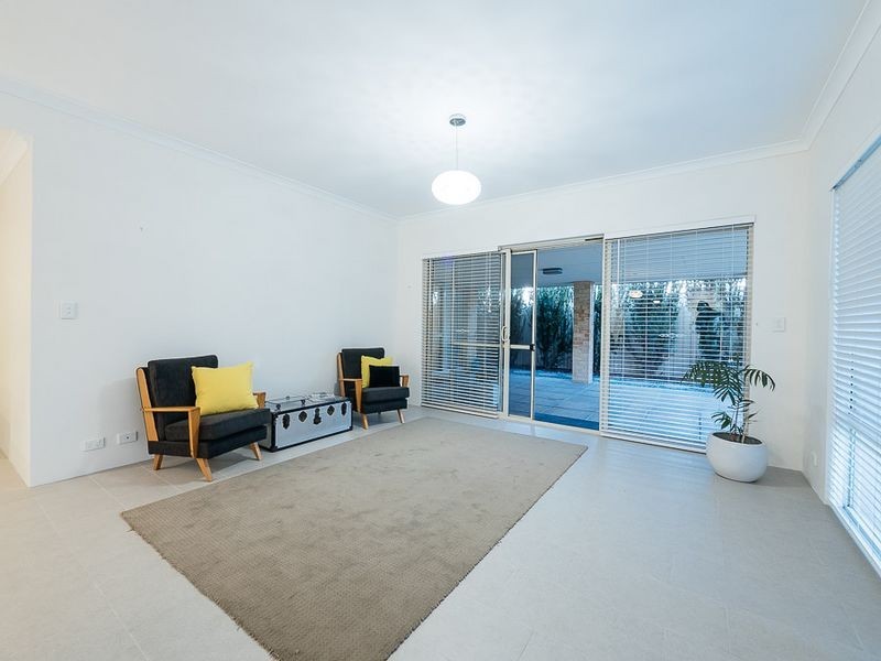 8 Sanctuary Drive, Bertram WA 6167