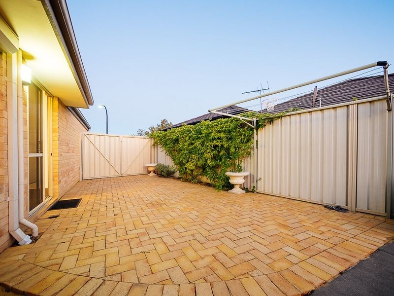 8 Sanctuary Drive, Bertram WA 6167