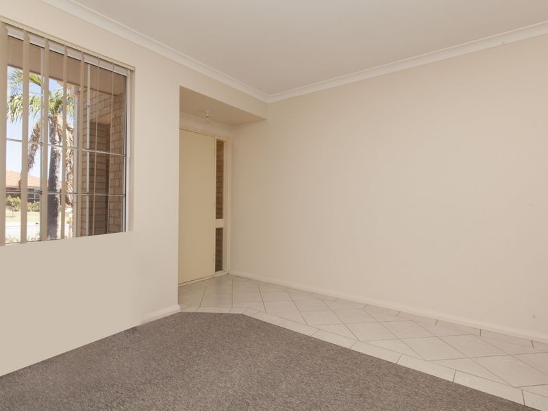 412 Hamilton Road, Munster WA 6166