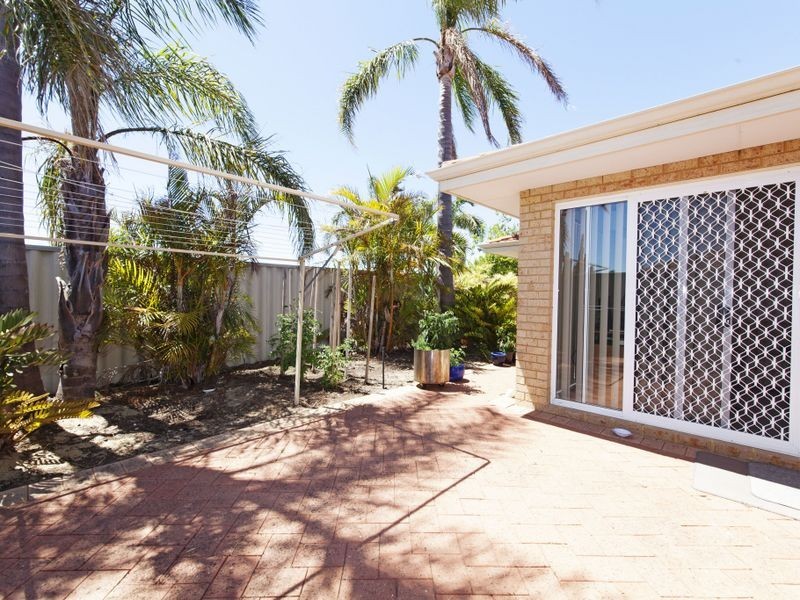 412 Hamilton Road, Munster WA 6166