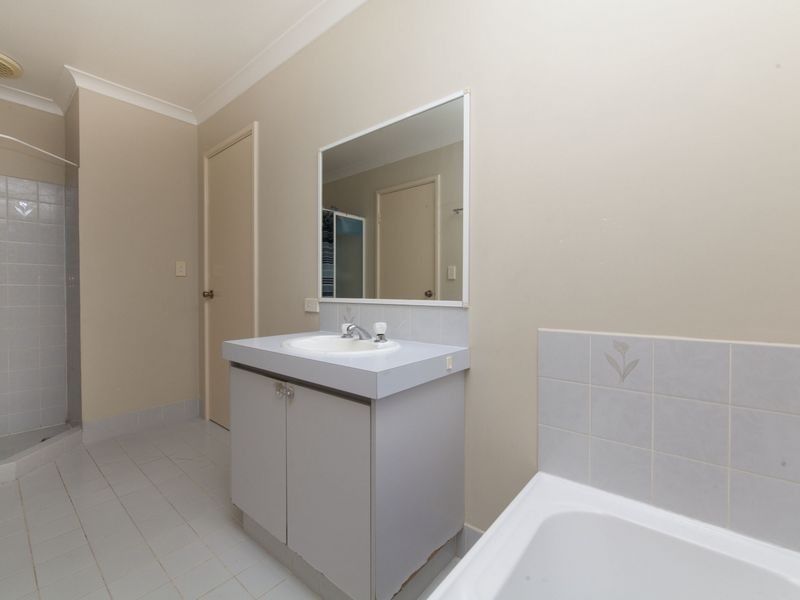 25A Gaze Court, Armadale WA 6112