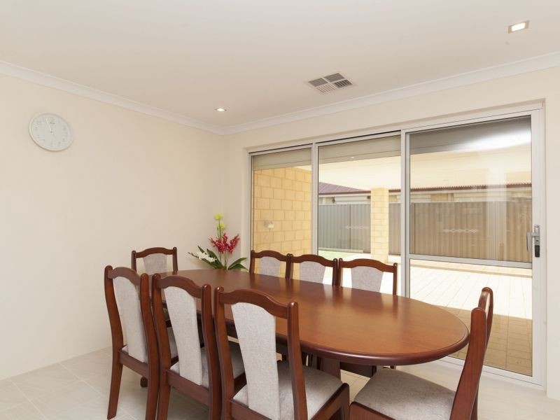 5 Fenians Pass, South Yunderup WA 6208