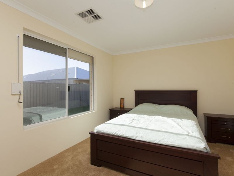 5 Fenians Pass, South Yunderup WA 6208