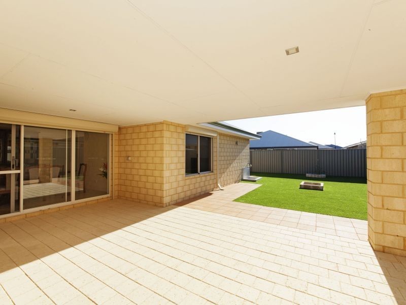 5 Fenians Pass, South Yunderup WA 6208