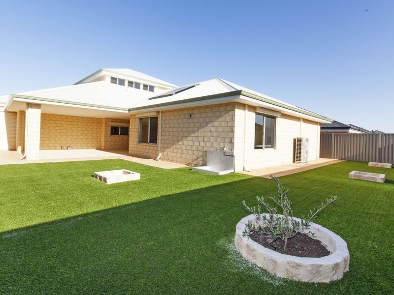 5 Fenians Pass, South Yunderup WA 6208