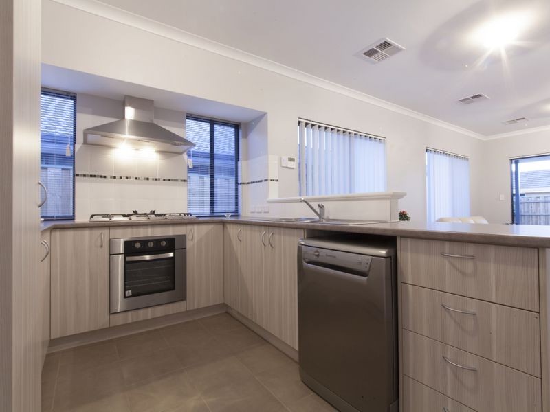 6 Epidote Vista, Wellard WA 6170