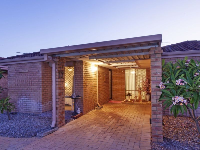 17/98 Simpson Avenue, Rockingham WA 6168