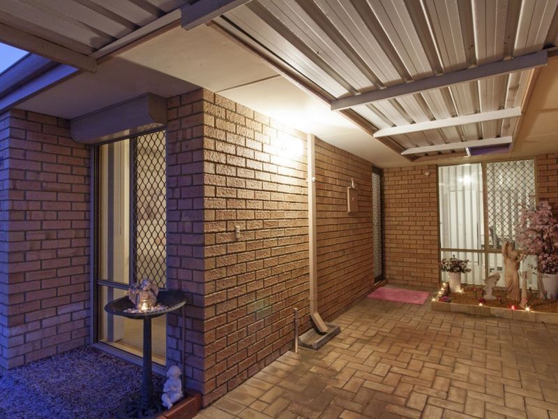 17/98 Simpson Avenue, Rockingham WA 6168