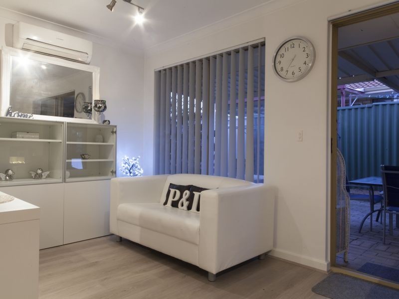 17/98 Simpson Avenue, Rockingham WA 6168