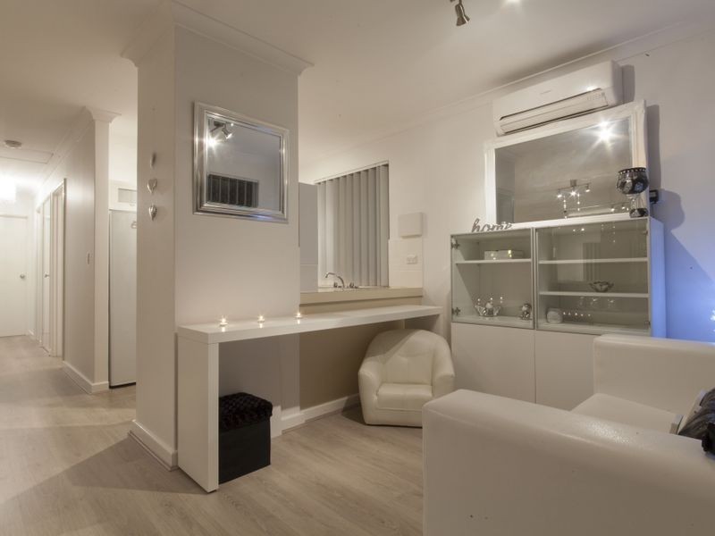 17/98 Simpson Avenue, Rockingham WA 6168