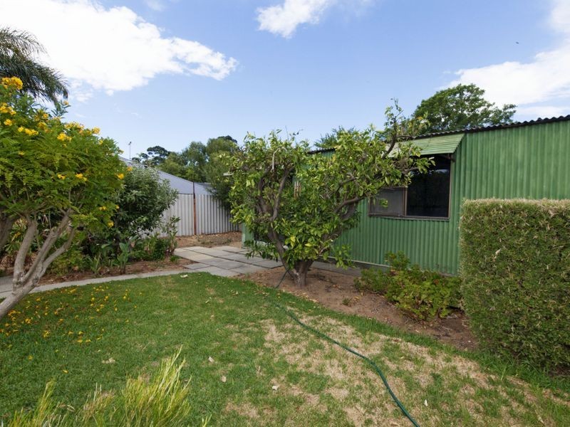 29 Tucker Street, Medina WA 6167