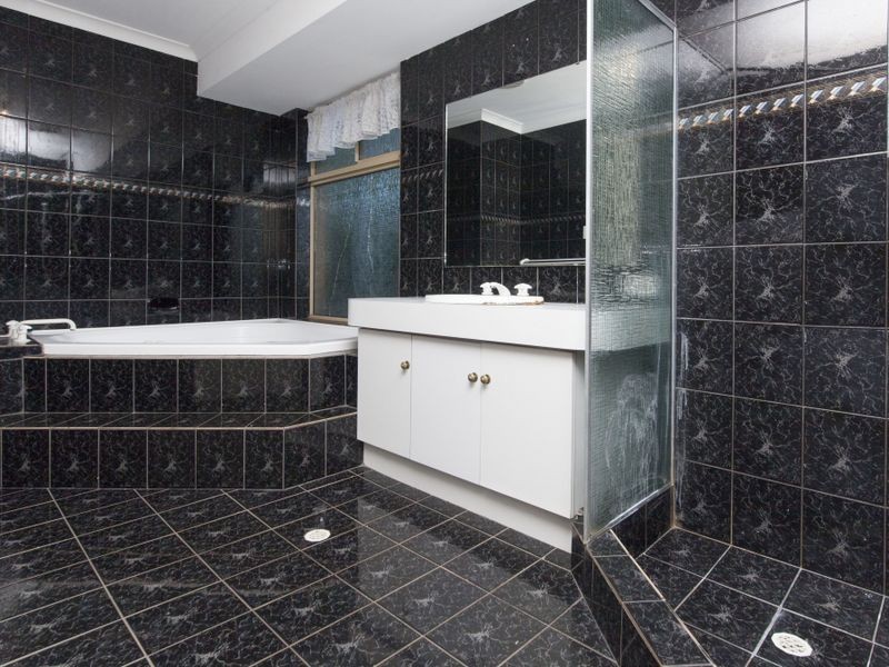 20 Edwards Street, Leda WA 6170