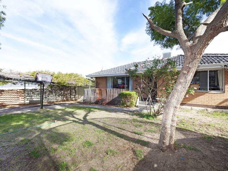 59 Orelia Avenue, Orelia WA 6167