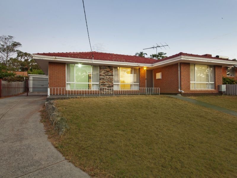 3 Canham Way, Orelia WA 6167