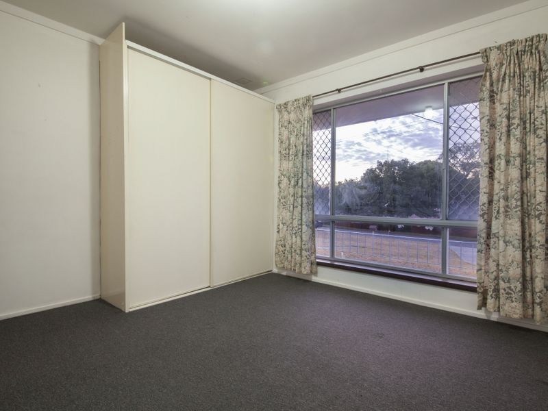 3 Canham Way, Orelia WA 6167