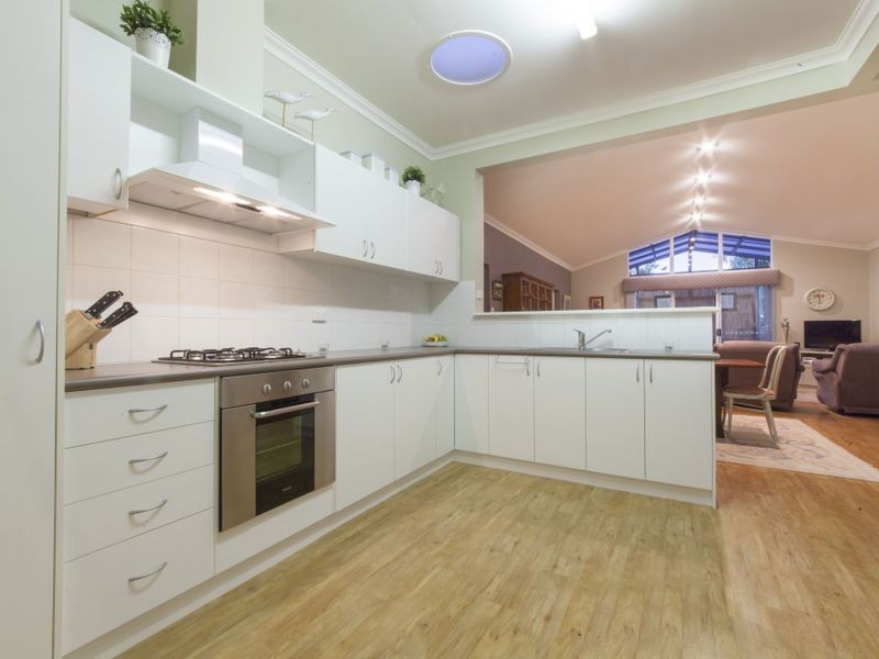 54 Clint Way, Calista WA 6167