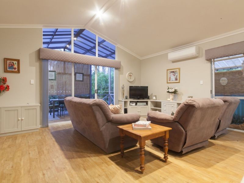 54 Clint Way, Calista WA 6167