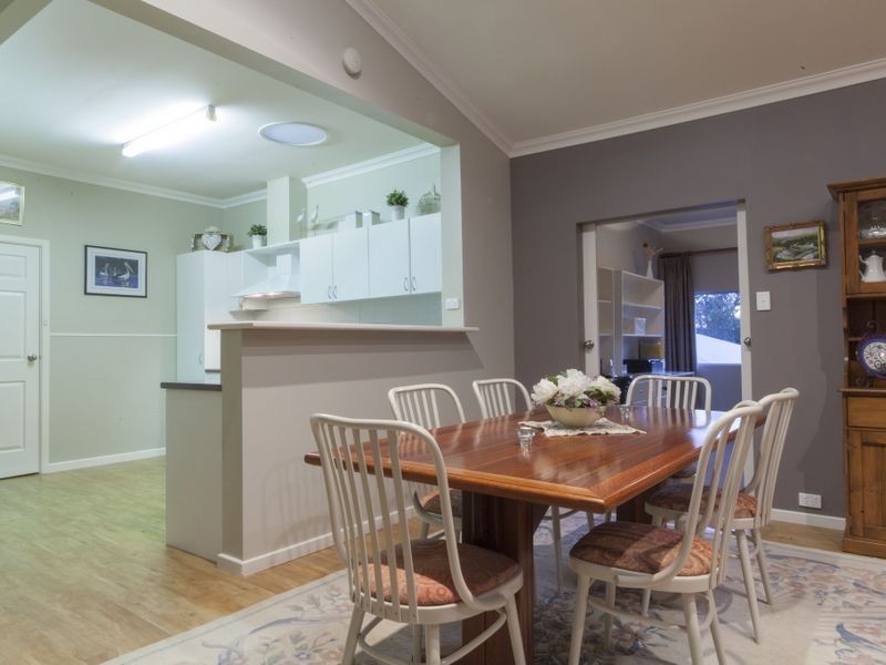 54 Clint Way, Calista WA 6167