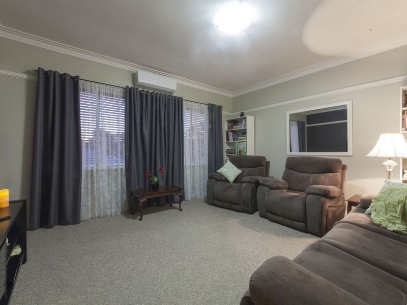 54 Clint Way, Calista WA 6167