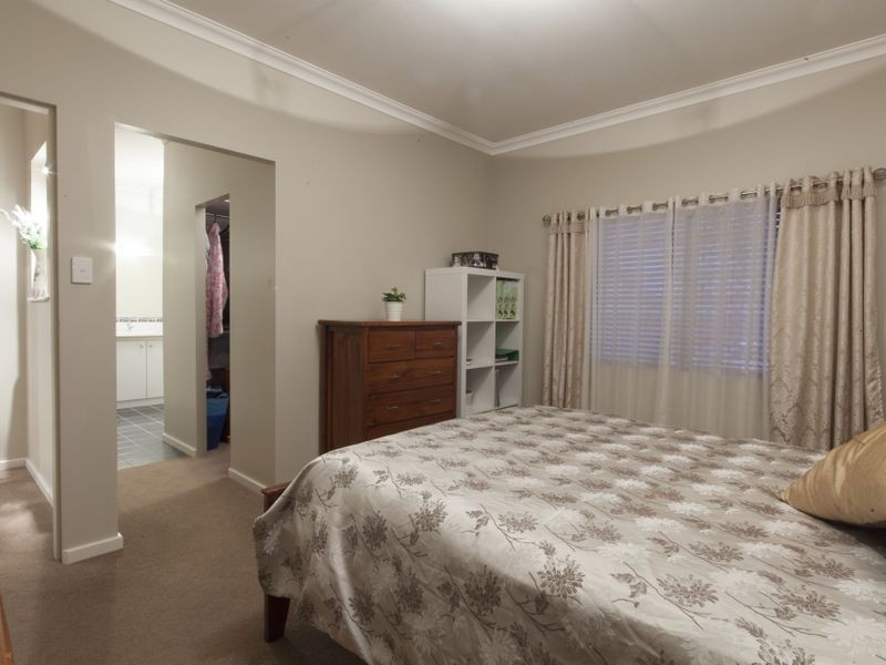 54 Clint Way, Calista WA 6167