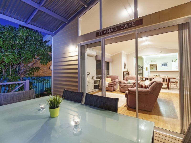 54 Clint Way, Calista WA 6167