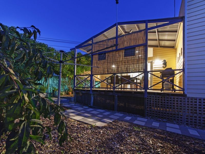 54 Clint Way, Calista WA 6167